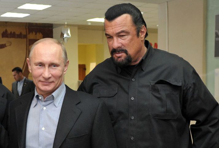 Vladimír Pútín og Steven Seagal eru félagar.