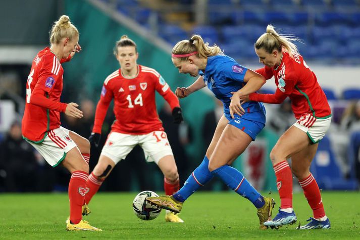 Hlín Eiríksdóttir í leik með íslenska landsliðinu.