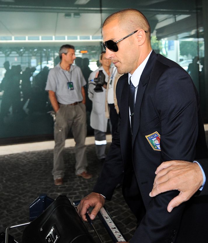 Cannavaro var ömurlegur á HM og var hálflúpulegur við heimkomuna.