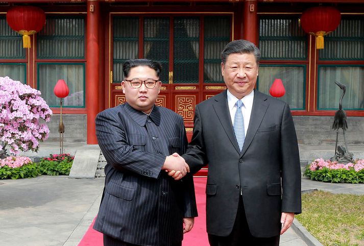 Á leiðtogafundi Kim Jong-un og Xi Jinping ræddu þeir meðal annars um stöðuna í viðræðum um kjarnorkuafvopnun. Ljósmyndin er frá fyrri heimsókn Kim í Kína.