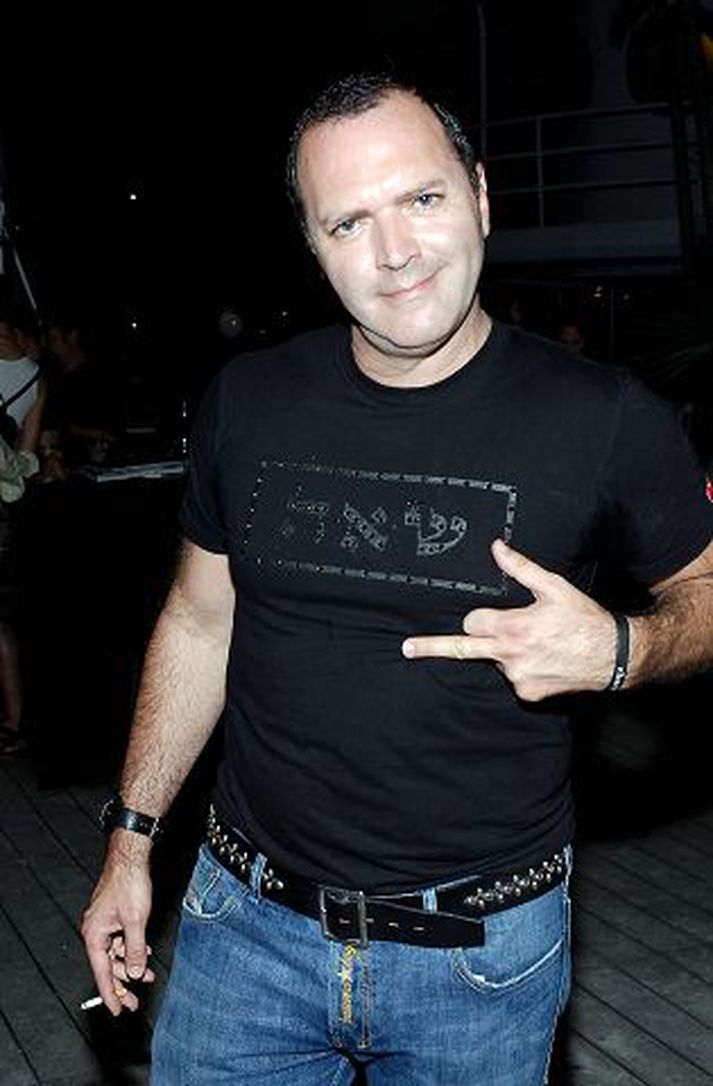 Bróðir söngkonunnar Madonnu vill taka við af Simon Cowell í American Idol.