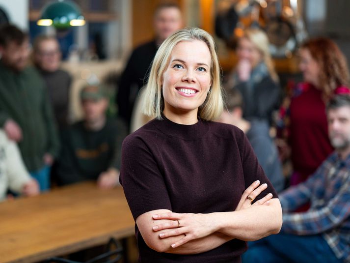 Fjölmiðlakonan Björg Magnúsdóttir býður sig fram í leiðtogaprófkjöri Viðreisnar sem haldið er í dag. Niðurstöður eiga að liggja fyrir um klukkan 19 í kvöld.