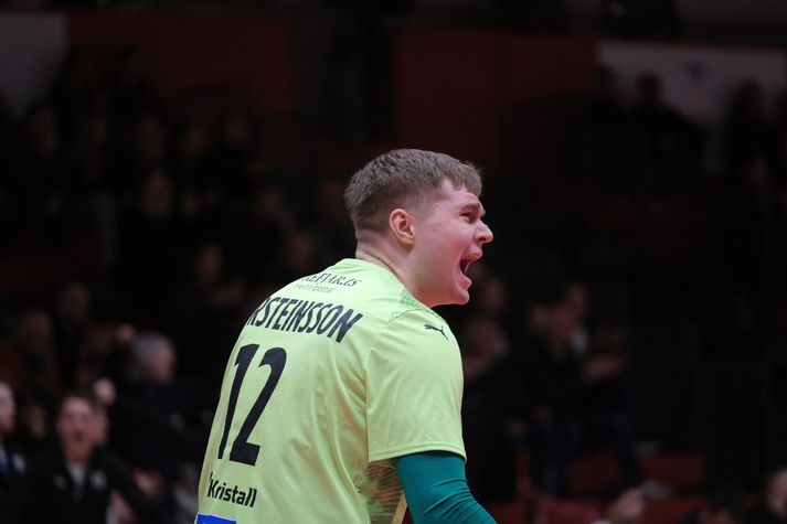 Jón Þórarinn Þorsteinsson var heldur betur betri en enginn í marki FH-inga í kvöld.