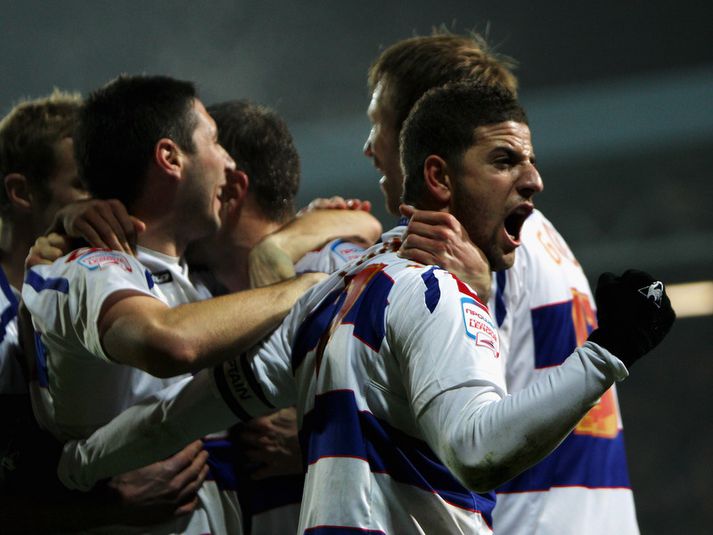 Adel Taarabt fagnar hér marki með Queens Park Rangers.