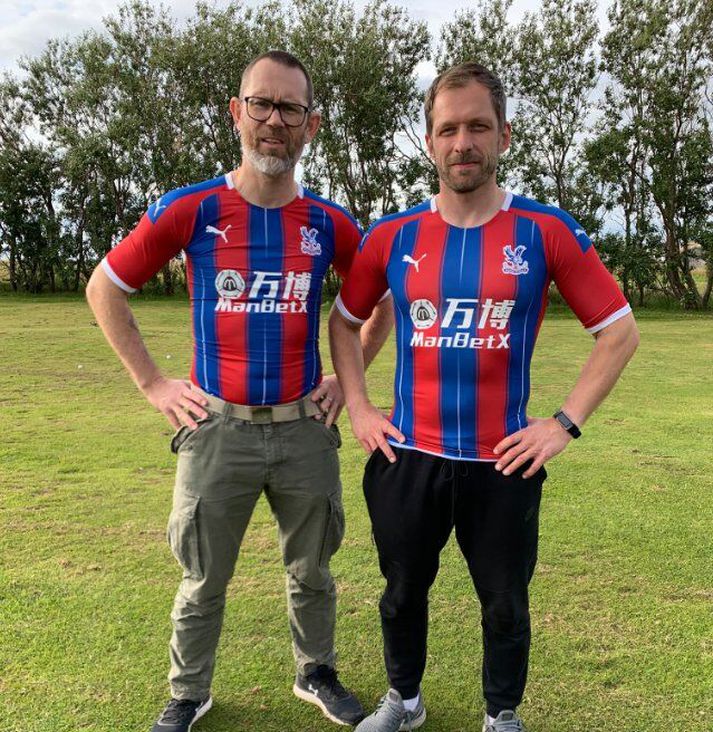 Árshátíð Crystal Palace klúbbsins á Húsavík! Báðir meðlimir klúbbsins eru á myndinni.
