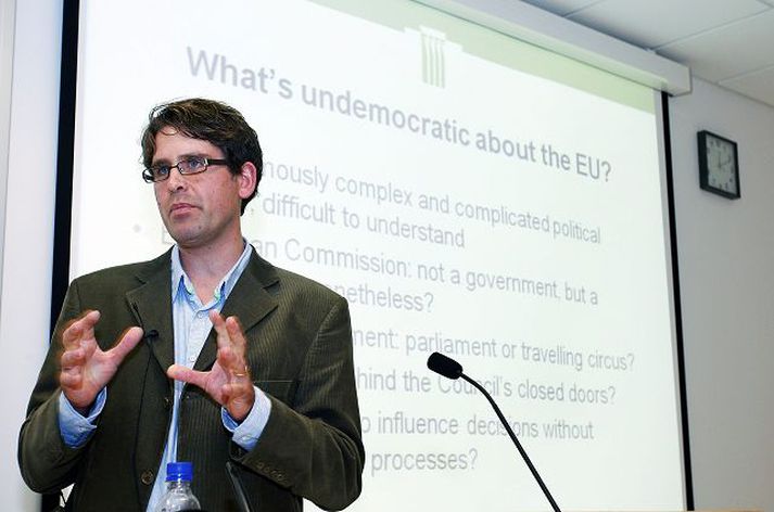 Dr. Maximilian Conrad