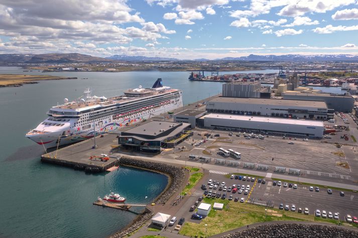 Nýjar höfuðstöðvar verða reistar á svæði í neðra hægra horni myndarinnar.