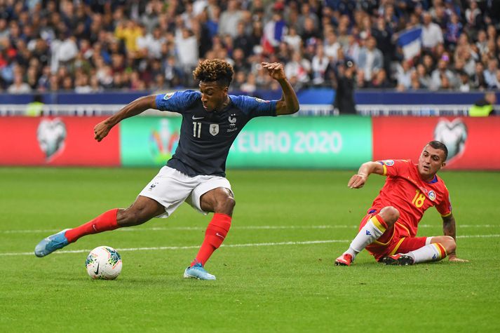 Kingsley Coman skorar fyrsta mark Frakklands gegn Andorra.