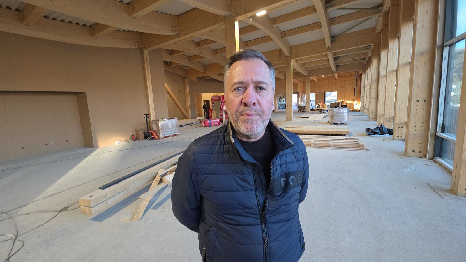 Sveitar­stjórnin og Penninn Ey­munds­son saman í eina sæng