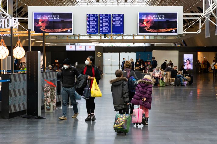 Undirbúningir að nýju útboði á veitingarekstri á Keflavíkurflugvelli hefst í haust. 