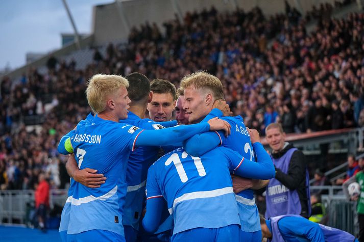Ísland Landslið karla í fótbolta spilar gríðarlega mikilvægan leik í Laugardalnum í kvöld.