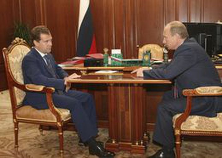 Dímitrí Medvedev, forseti Rússlands og forveri hans Vladimír Pútín.