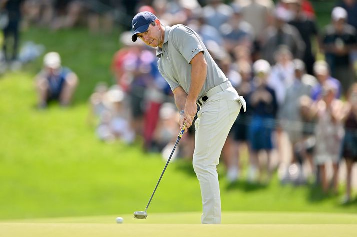 Rory McIlroy er ásamt Tony Finau með besta skorið fyrir lokahringinn á Canadian Open. 