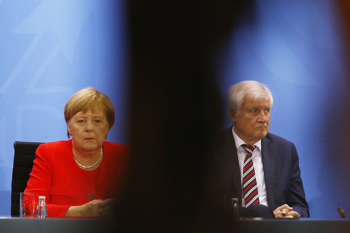 Angela Merkel Þýskalandskanslari og Horst Seehofer innanríkisráðherra.