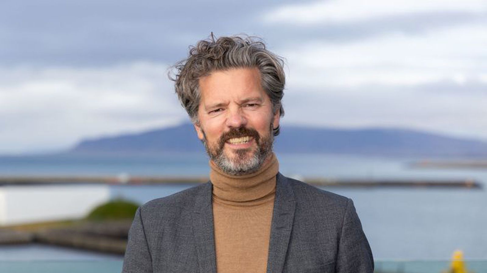 Atvinnutækifæri og uppbygging innviða - Vísir