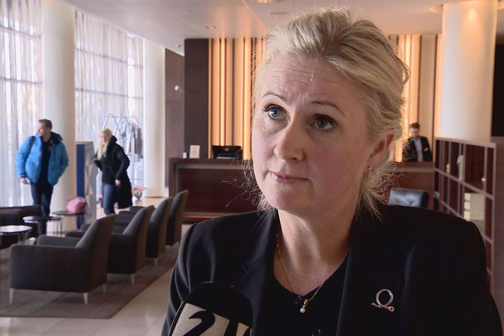 Helga Árnadóttir, framkvæmdastjóri hjá Bláa lóninu, segir það grafalvarlegt ef Icelandair færi í þrot.