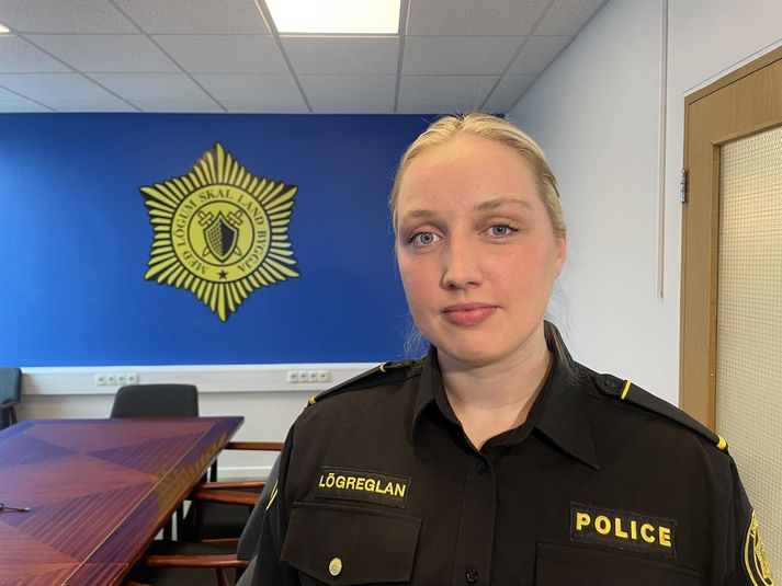Elísabet Ósk Maríusdóttir, samfélagslögreglumaður, segir að erfitt sé að hafa hemil á síðum sem spretti upp eins og gorkúlur á samfélagsmiðlum.