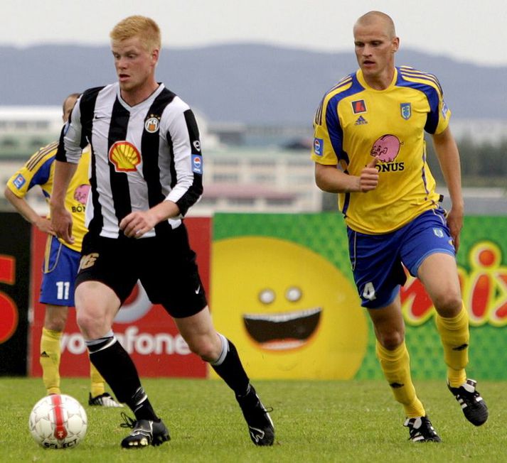 Baldur Sigurðsson og Gunnar Már í viðureign KR og Fjölnis sumarið 2009.