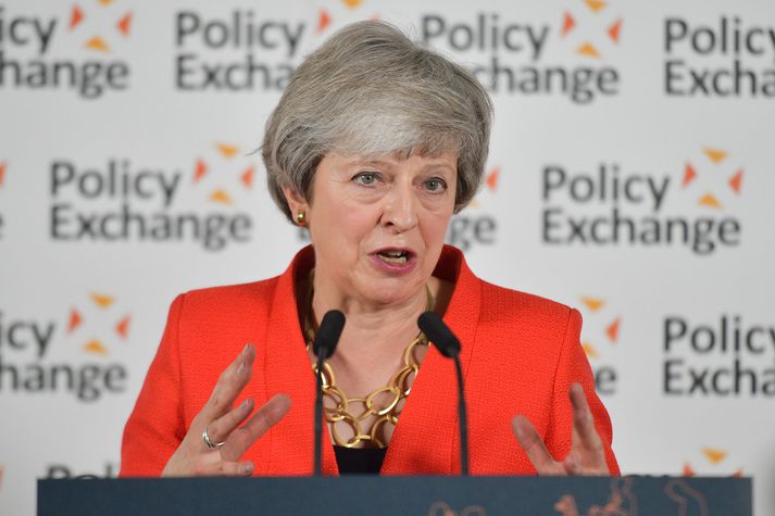 Theresa May mun stíga til hliðar sem forsætisráðherra Bretlands í næsta mánuði og nýr leiðtogi tekur við eftir þriggja ára starf May.