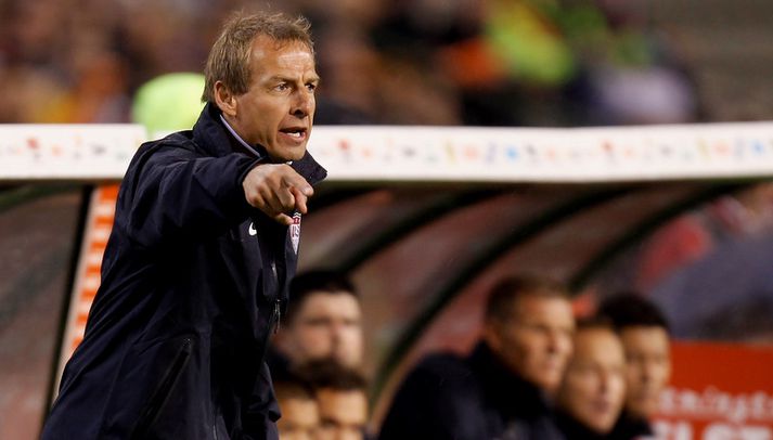 Klinsmann á hliðarlínunni.