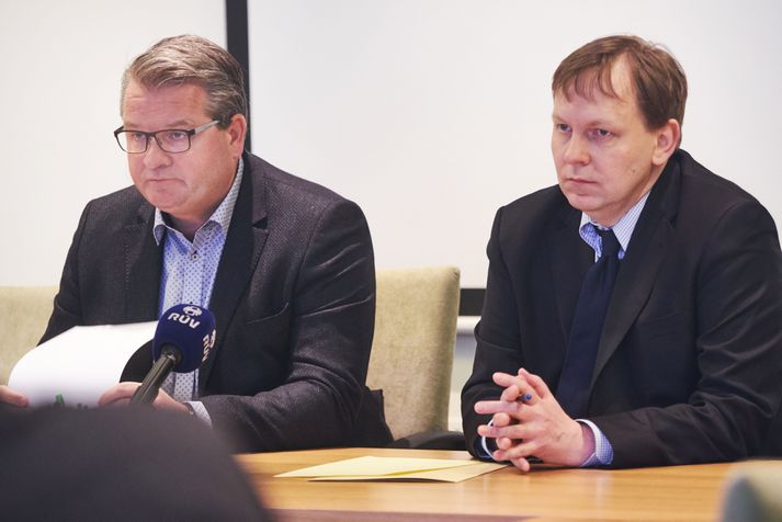 Jón Gunnar Jónsson, forstjóri Bankasýslu ríkisins (t.h.)