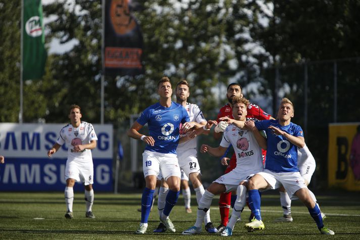 Stjörnumenn og Eyjamenn berjast á sitt hvorum endanum í lokaumferðinni, Stjarnan um 2. sætið og ÍBV um að bjarga sér frá falli.