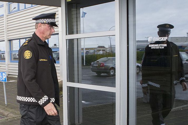 Lögregla aðstoðaði samkeppnisyfirvöld við húsleit hjá Eimskipi og TVG-Zimsen í haust. 