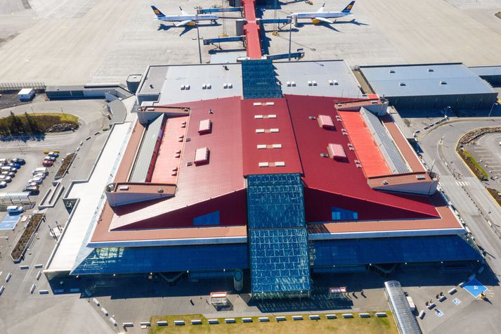 Neyðarsendirinn var á svæði Keflavíkurflugvallar.