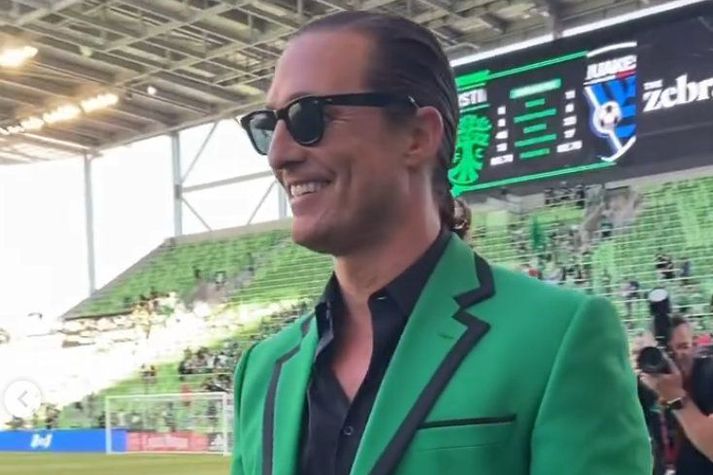 Matthew McConaughey var flottur í grænu jakkafötunum sínum.