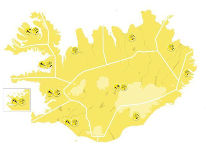 Gular viðvaranir gilda um allt land frá föstudegi til laugardags. 