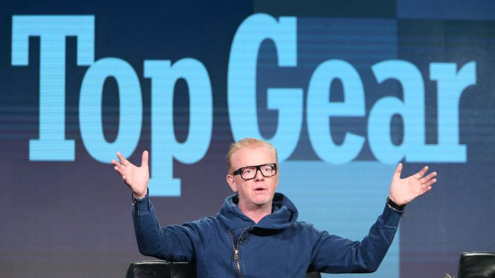 Chris Evans að stjórna Top Gear þætti, líklega dauðþreyttur og pirraður.
