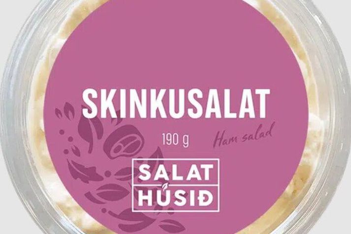 Rækjur eru alla jafna ekki innihaldsefni í skinkusalati.