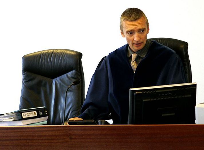 Símon Sigvaldason