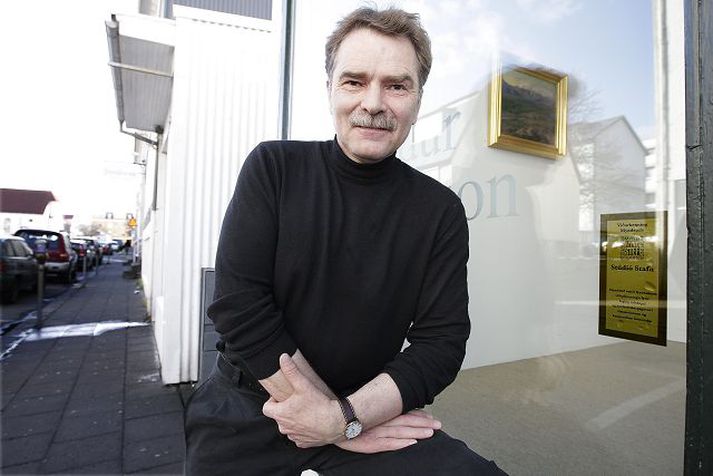 Viktor Smári fékk viðurkenningu fyrir heiðarlega viðskiptahætti í endursölu listaverka.
fréttablaðið/vilhelm