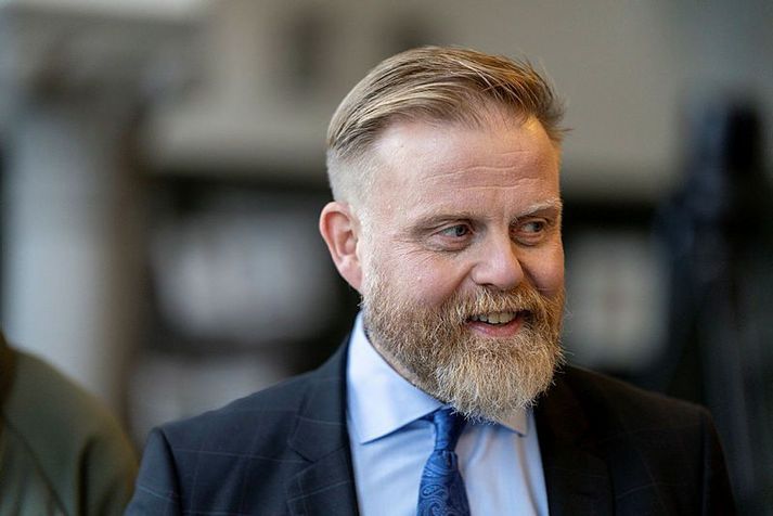 „Niðurstaða kjarasamninga í fyrra fór illa,“ segir Ásgeir Jónsson seðlabankastjóri en á síðustu tólf mánuðum hefur launavísitalan hækkað um meira en tíu prósent. „Við erum því reiðubúin að bregðast við ef þörf krefur.“