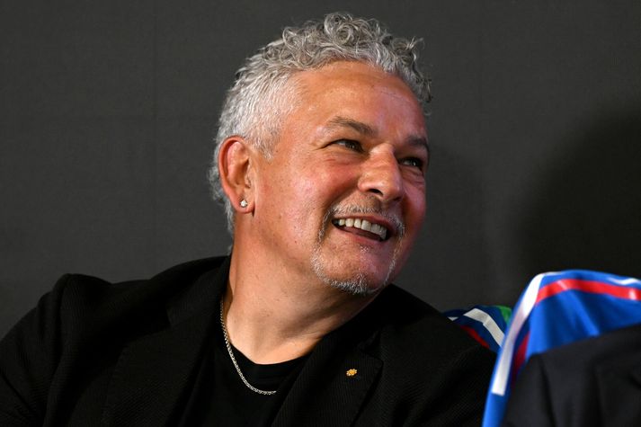 Roberto Baggio hitti ítalska landsliðið í æfingabúðum þeirra fyrir EM.