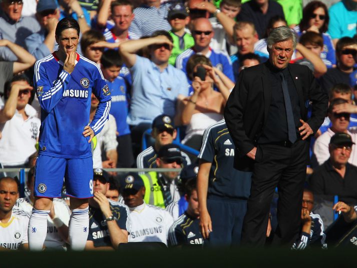 Carlo Ancelotti, stjóri Chelsea, þarf að ákveða það hvað hann gerir með Fernando Torres í dag.