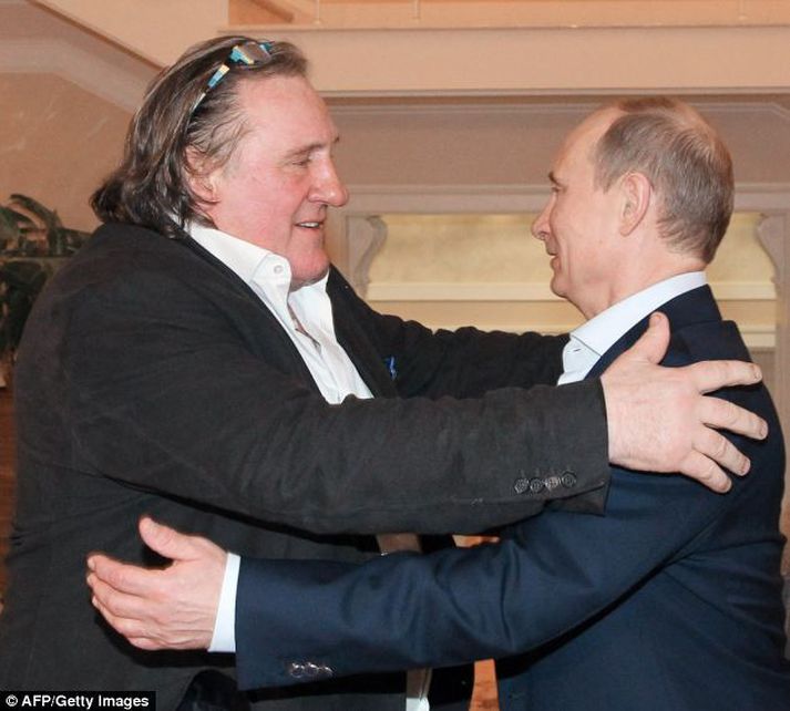 Vinirnir Gerard Depardieu og Putin Rússlandsforseti.