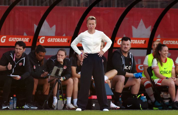 Bev Priestman mun ekki þjálfa næsta árið en Kanada vill þó stigin sín til baka.