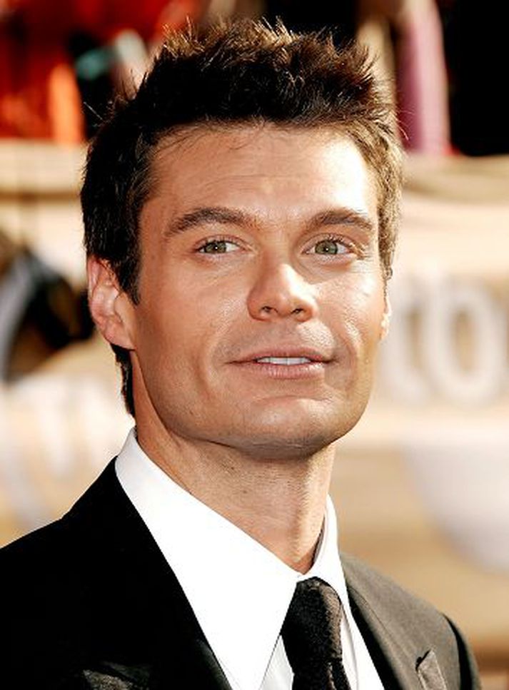 Ryan Seacrest verður kynnir á næstu Emmy-verðlaunahátíð.