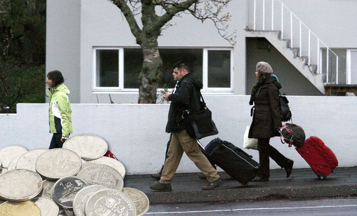 Forsvarsmenn fagfélaga í geiranum segja sjálfsagt að gefa þjórfé séu ferðamenn ánægðir með vel unnin störf en Friðrik Pálsson, hótelstjóri Hótel Rangár, er alfarið á móti þjórfé.