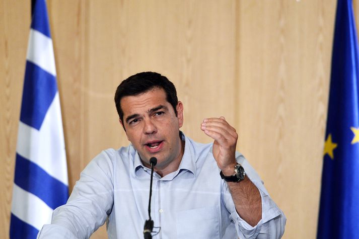 Alexander Tsipras hefur staðið í ströngu undanfarið vegna bágrar stöðu efnahagslífsins.