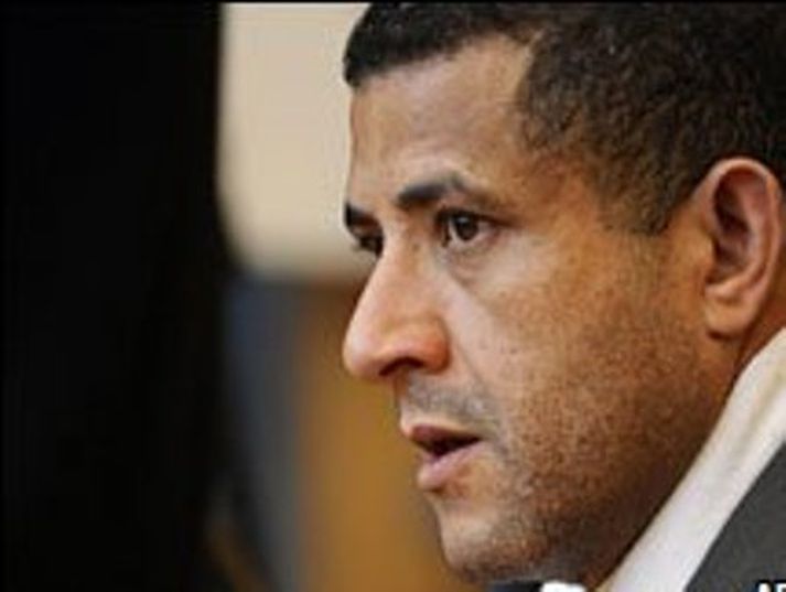 Bouchaib Moqadem er ekki skemmt yfir að þurfa að borga fyrir réttvísi yfir morðingja barna sinna.