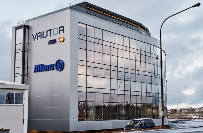 Hagnaður Allianz dróst saman um 33 milljónir. 