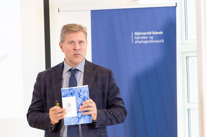 Bjarni Benediktsson, fjármála- og efnahagsráðherra, kynnir frumvarp til fjárlaga fyrir árið 2023 á blaðamannafundi í ráðuneyti sínu við Arnarhvol.