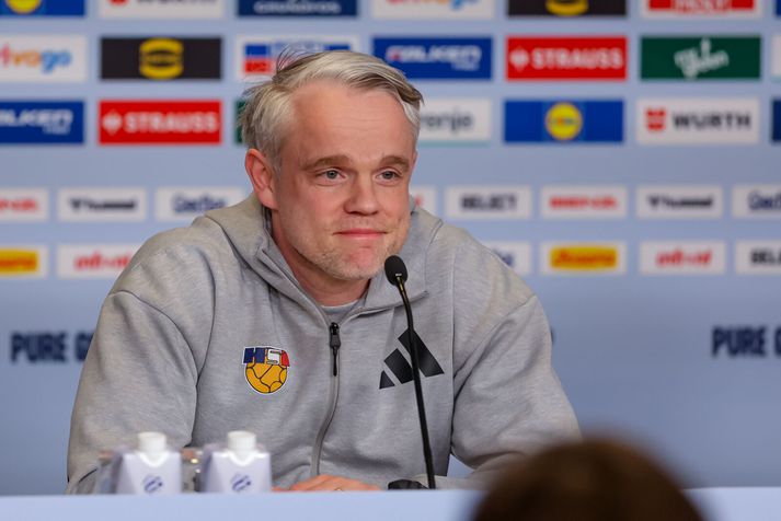 Snorri Steinn segir stöðuna á leikmannahópi Íslands góða miðað við aðstæður. Öll eymsli gleymist strax og komið sé í svo stóran leik.