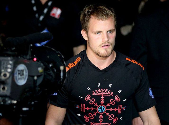 Gunnar Nelson will continue living in Iceland and travel abroad when competing.