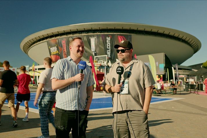 Valur Páll og Henry Birgir fóru yfir mótið í lokaþættinum á FanZone fyrir utan höllina í Katowice