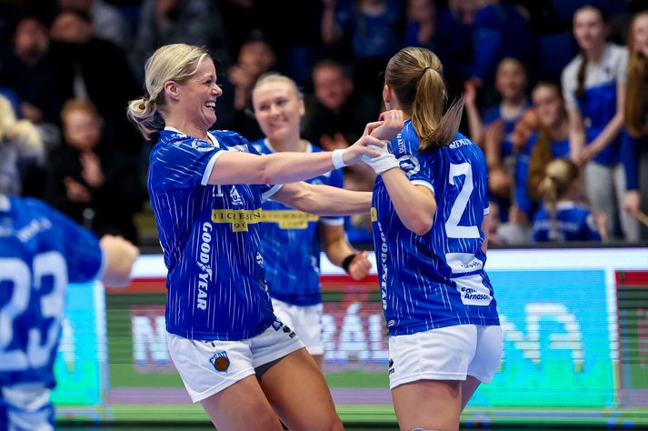 Steinunn Björnsdóttir og félagar í Fram unnu sinn tíunda deildarsigur í röð í kvöld.