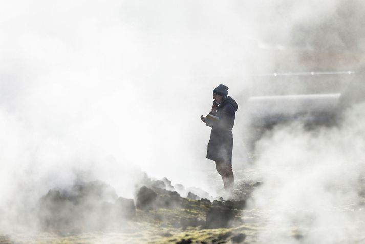 Skjálftahrinan hófst á miðvikudaginn en skjálftarnir hafa verið að færast nær Keili og Trölladyngju. Starfsfólk Veðurstofu Íslands hefur sett upp fleiri mæla á svæðinu til að fylgjast með virkninni.